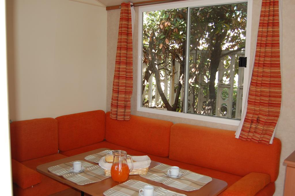 Camping Vallecrosia Exterior photo